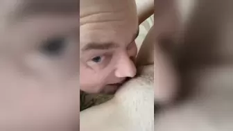 Woke up with vagina kisses and poked