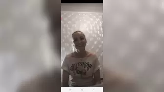 periscope lady irina cant stop laughing (nn)