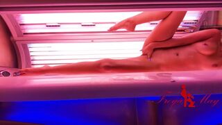 Solarium Undressing, Oiling my Body and Playnig with my Snatch