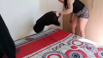 My stepsister's horny is doing cleaning in her room alone and I take the opportunity to fuck her until I reach climax