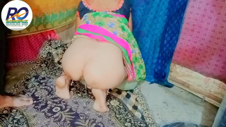 Desi brother-in-law got me a chance and did a lot of chudai, picking up the butt, Hindi audio,