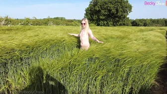 Becky Chase - Exhibitionist wifey - Nude in nature