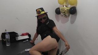 Anal plug in my behind!! This is a new form of pleasure