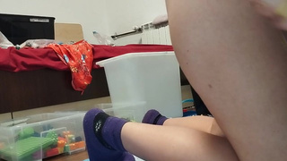 Hot MILF, hairy cunt, massive booty, vacuum cleaner in empty house.