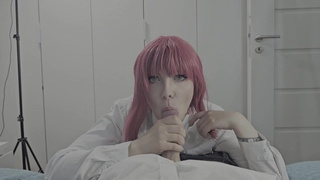 Makima Unleashed – Intimate Cosplay Session in Hotel Room