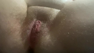 College bitch masturbation using knot dildo