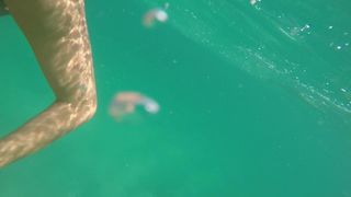 Awesome Underwater Groping and Quick View of Pussy