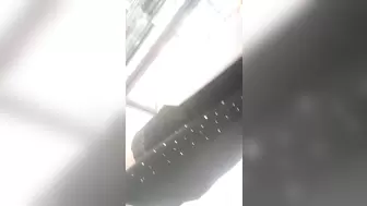 upskirt putigordita en oxxo con su sugar daddy
